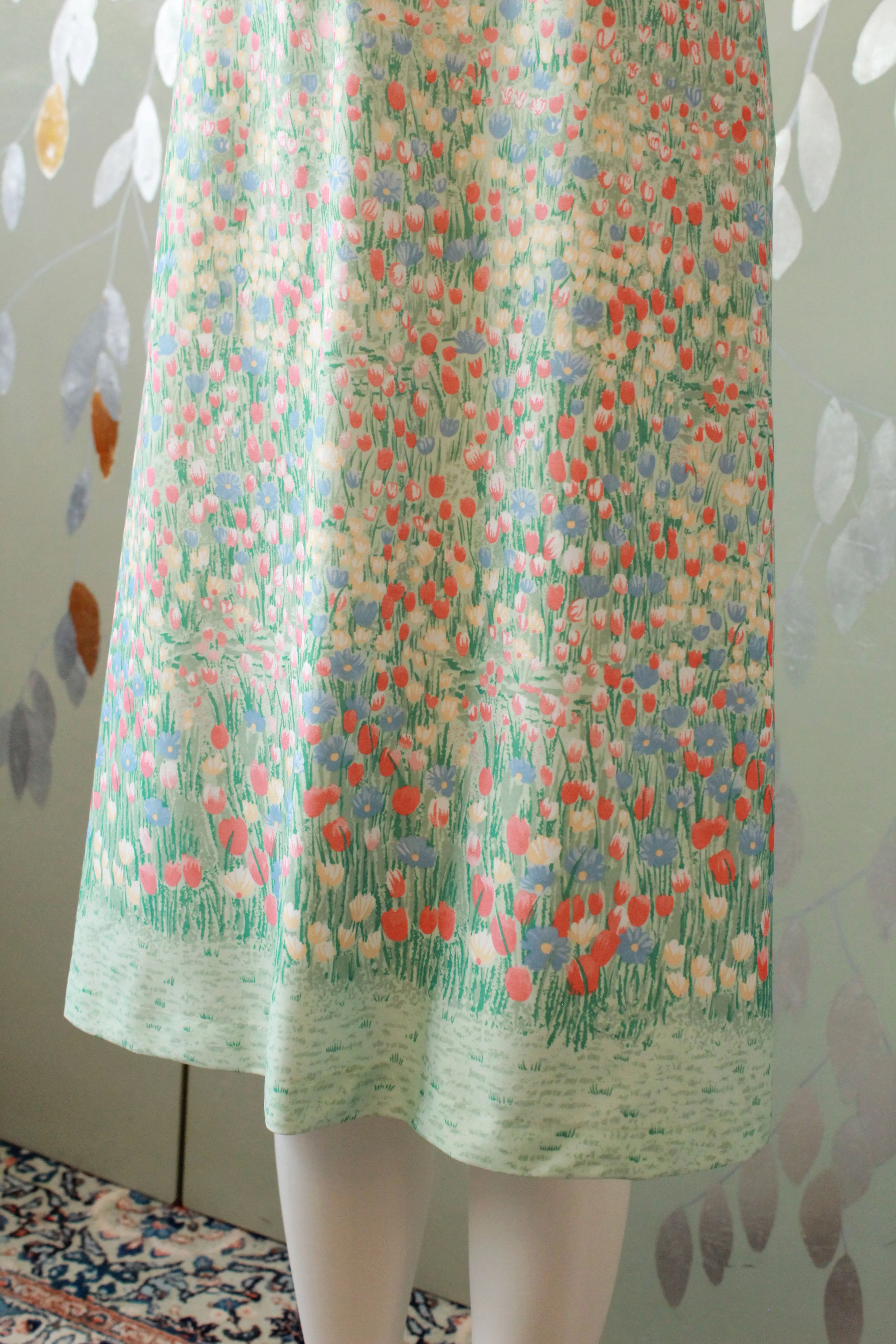 1970s Vintage Tulip Matching Set, Vintage Spring Set, 1970s Floral Skirt, Seafoam Floral Top XS/S