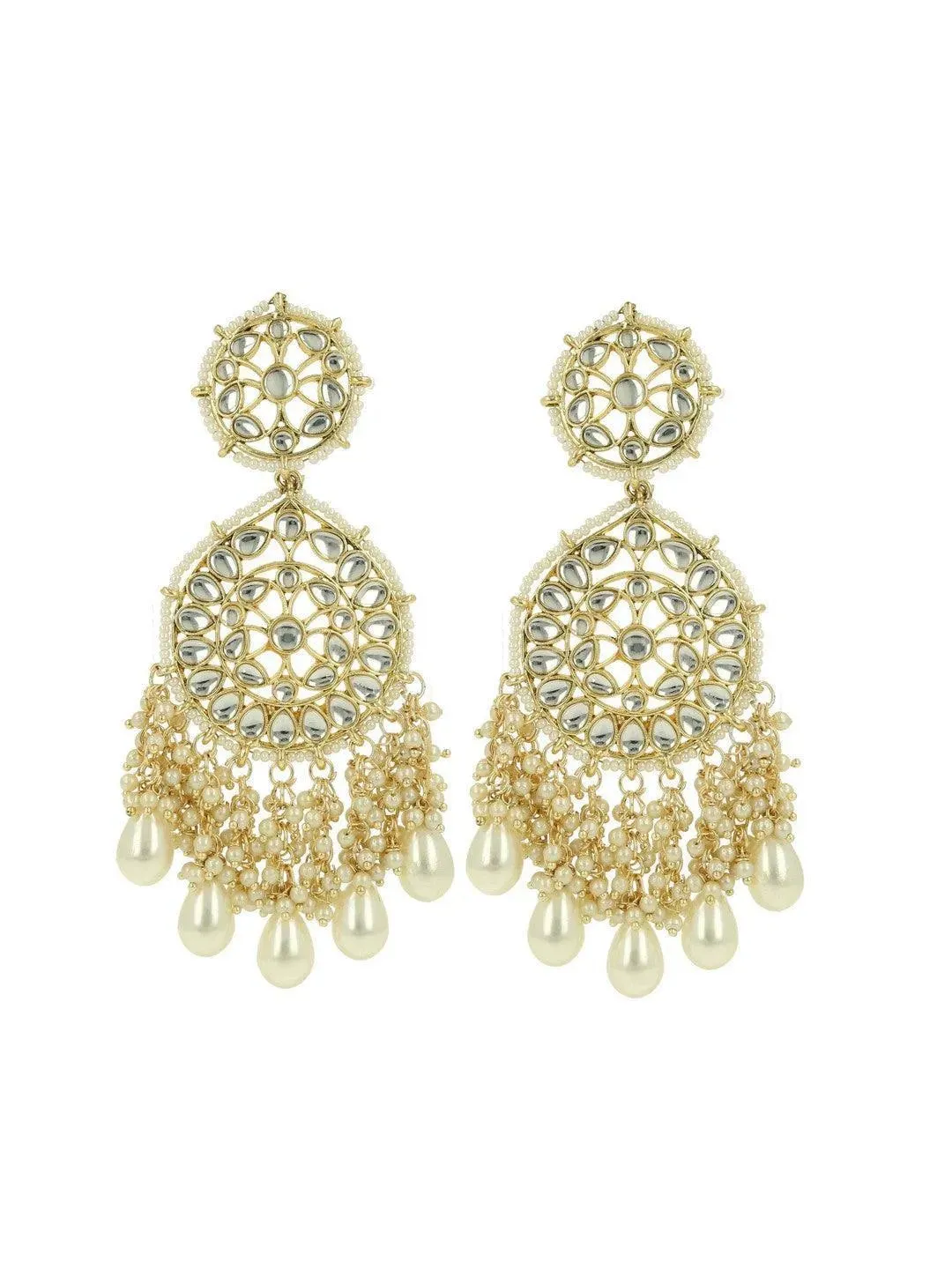 Jasmine Bhasin In Kundan Chandbali And Pearls Earrings